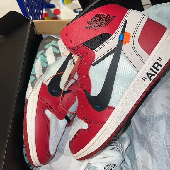 Size 10 - Jordan 1 Retro OG x Off-White High Chicago - Picture 5 of 5